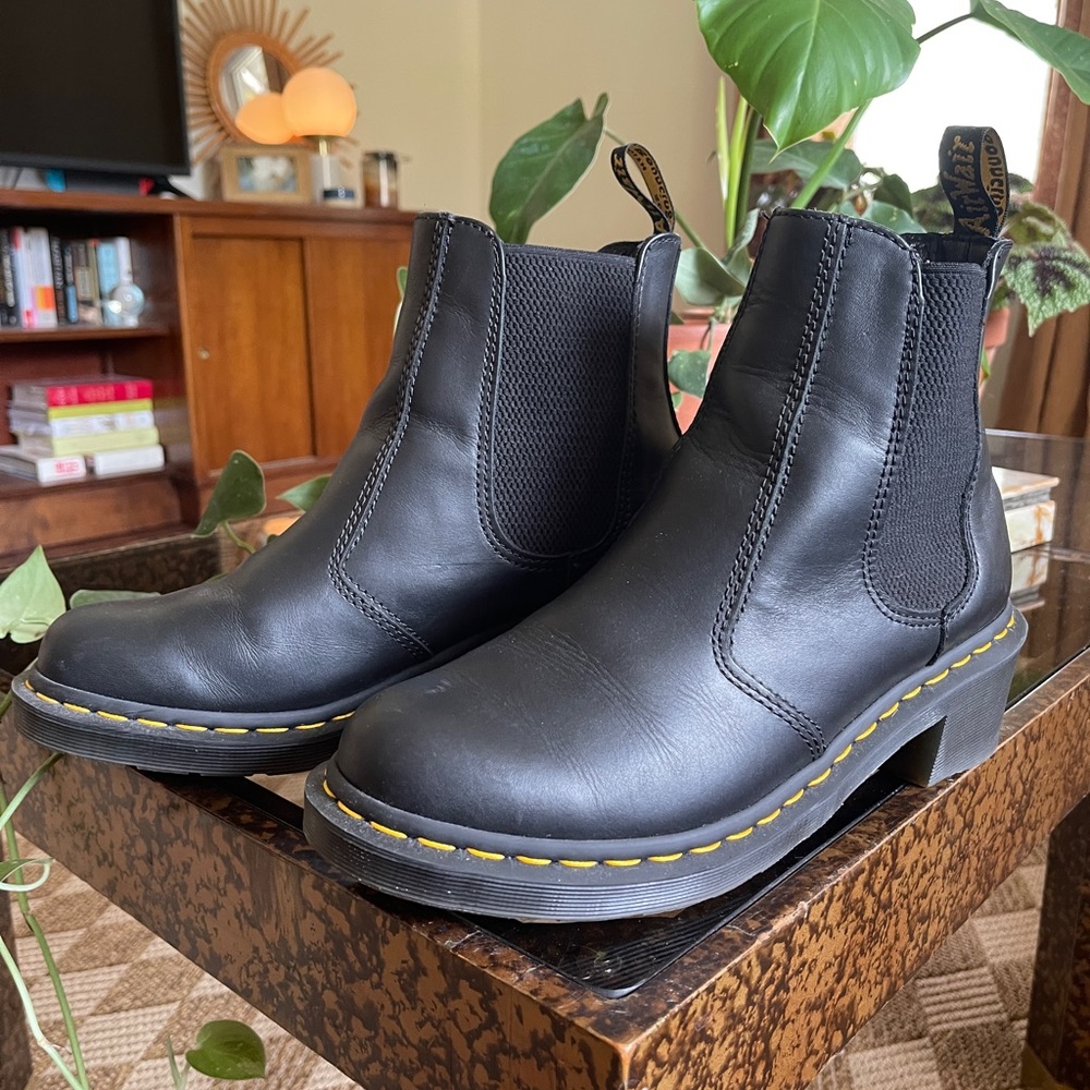 Dr. Martens Cadence Chelsea Boot